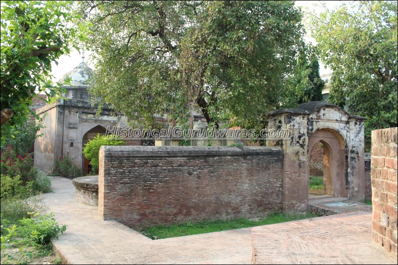 Guru ki Maseet Sahib, Sri Hargobindpur — view 4